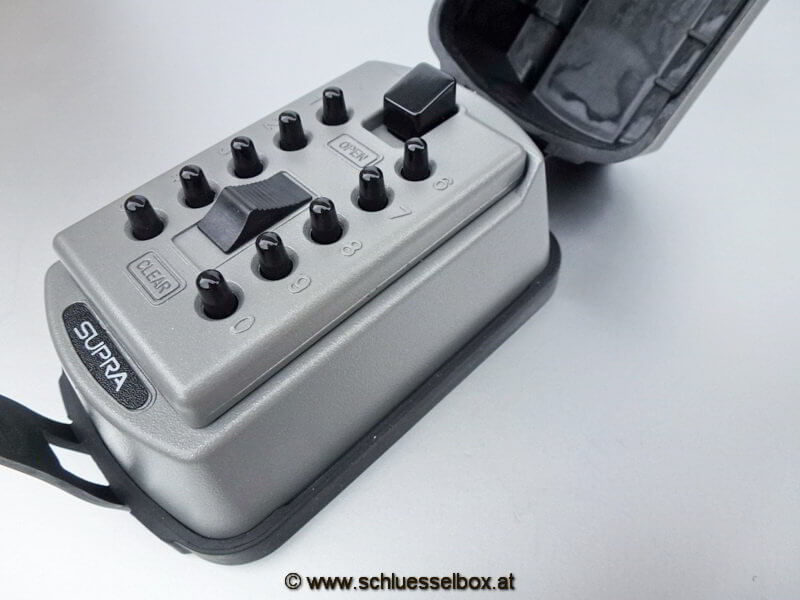 880ad0b43118a05ca8f5f1e13f17d4d0