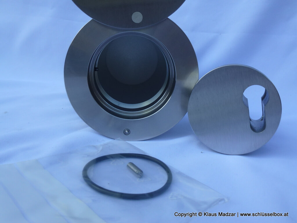 f3b5f9bb03b5e50f8f8520f2523a98b157bc3ff84e911