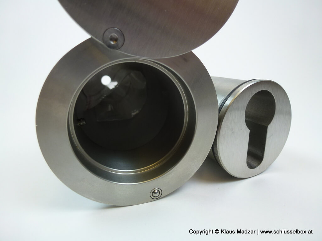 df9526d9964067eff03c0ca9e885807757bc36a43b369